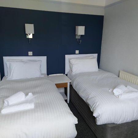The Washford Inn Bagian luar foto