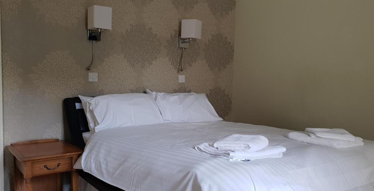The Washford Inn Bagian luar foto