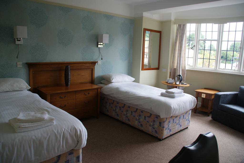 The Washford Inn Bagian luar foto