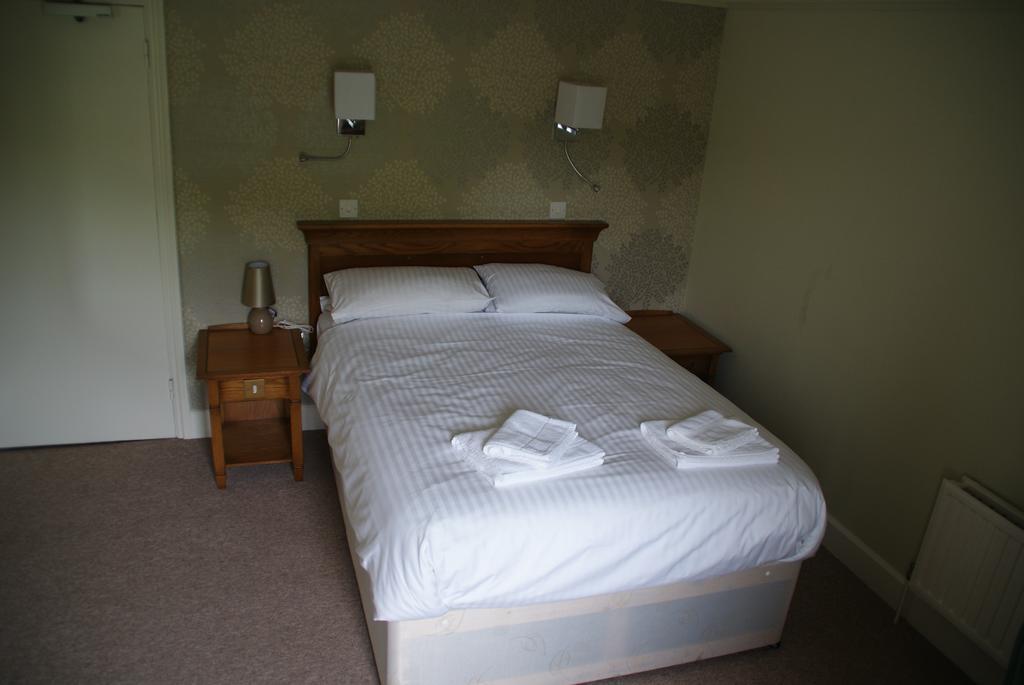 The Washford Inn Bagian luar foto