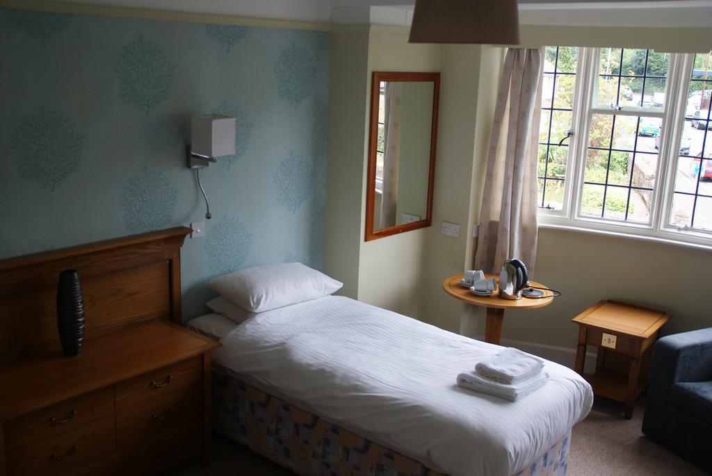 The Washford Inn Bagian luar foto